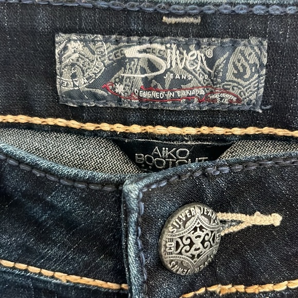 Silver Jeans Aiko Bootcut—Hemmed Length - Picture 3 of 8